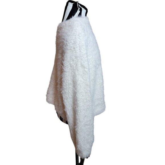 Super Soft and Sparkly Joie Crop Sweater - Size XL - Picture 4 of 9